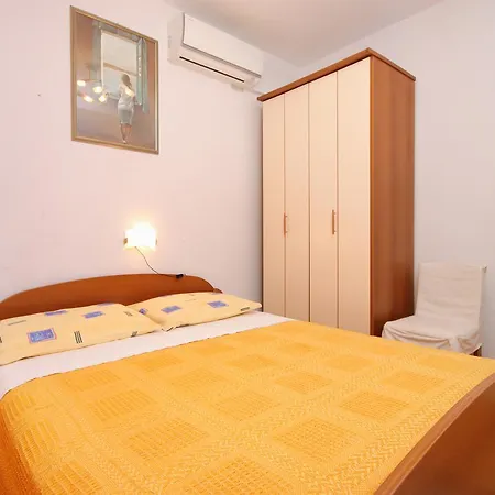 Karbuni 9308b Blato