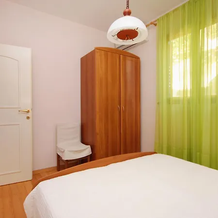 Apartman Karbuni 9308b